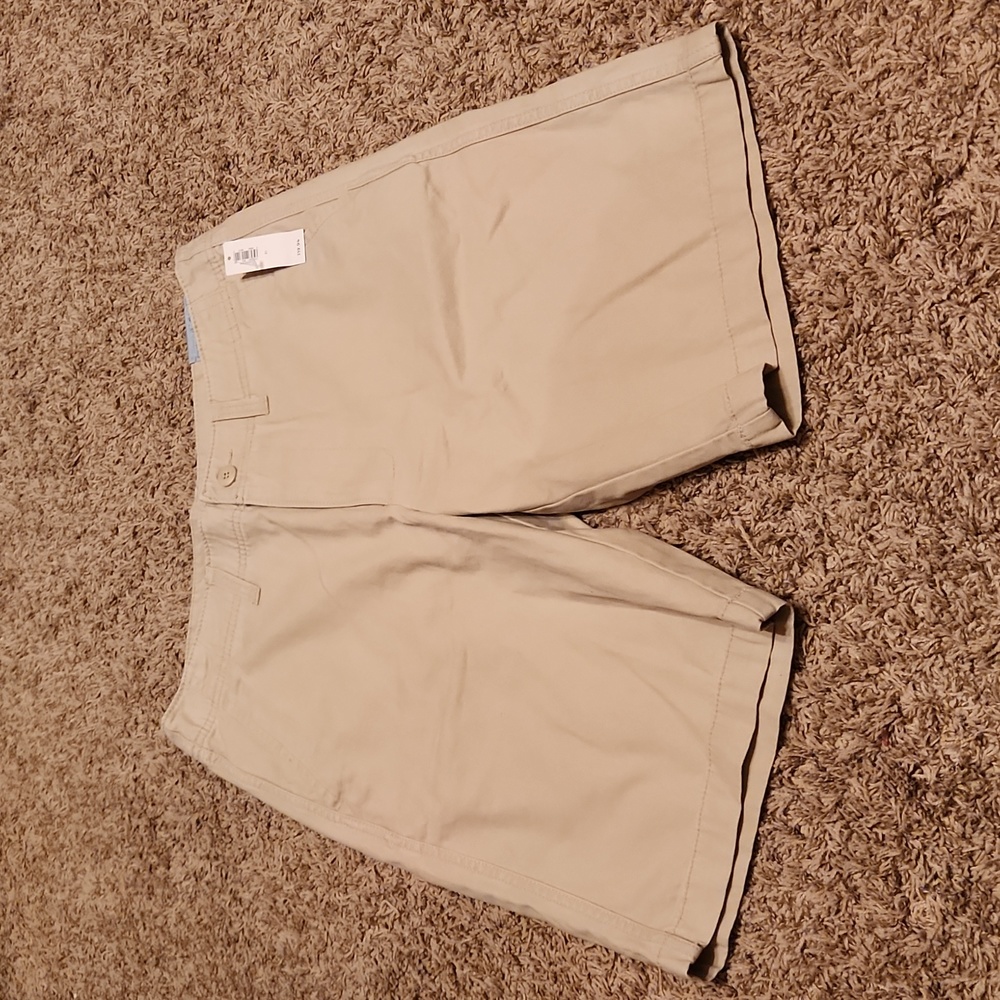 Old Navy At Knee Khaki Shorts
